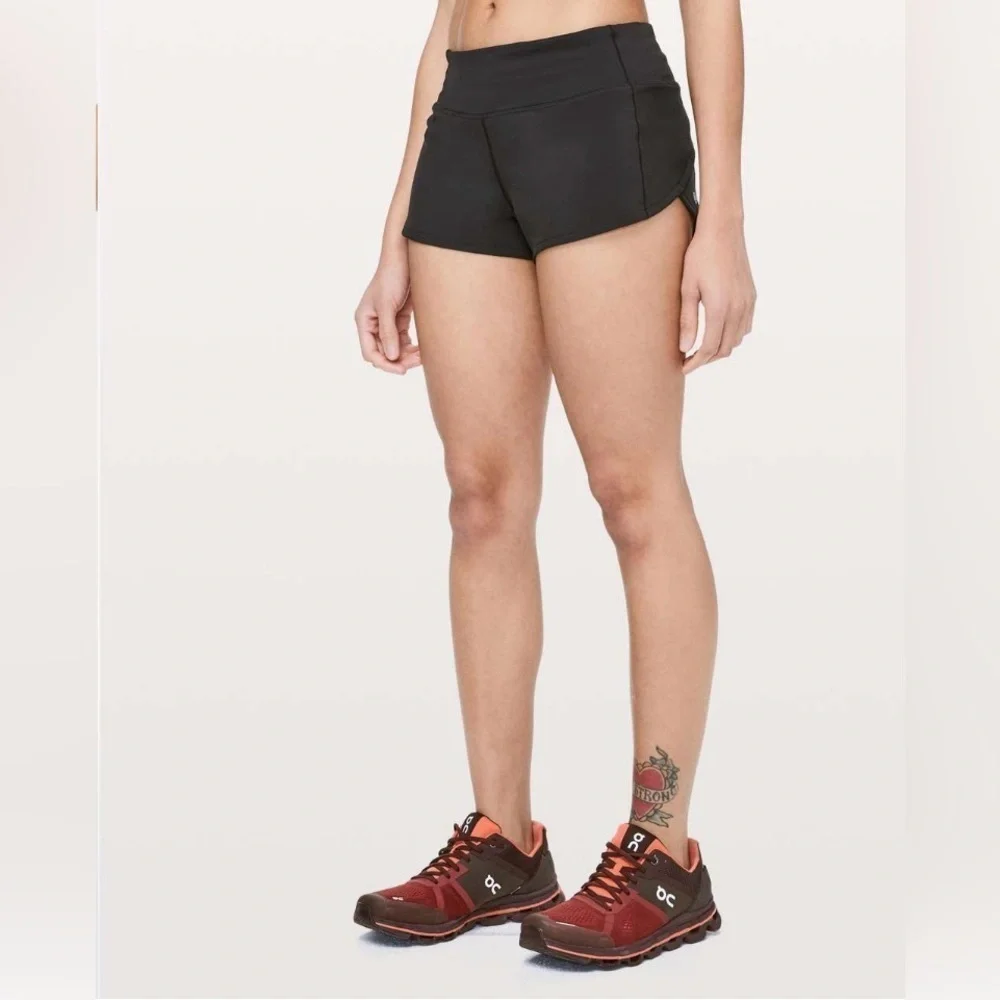 Lululemon Speed Up Short 2.5” Low Rise Black Sz 8 Second Release Retired Edition